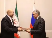 قالیباف، پیام رهبری را تقدیم رئیس مجلس روسیه کرد