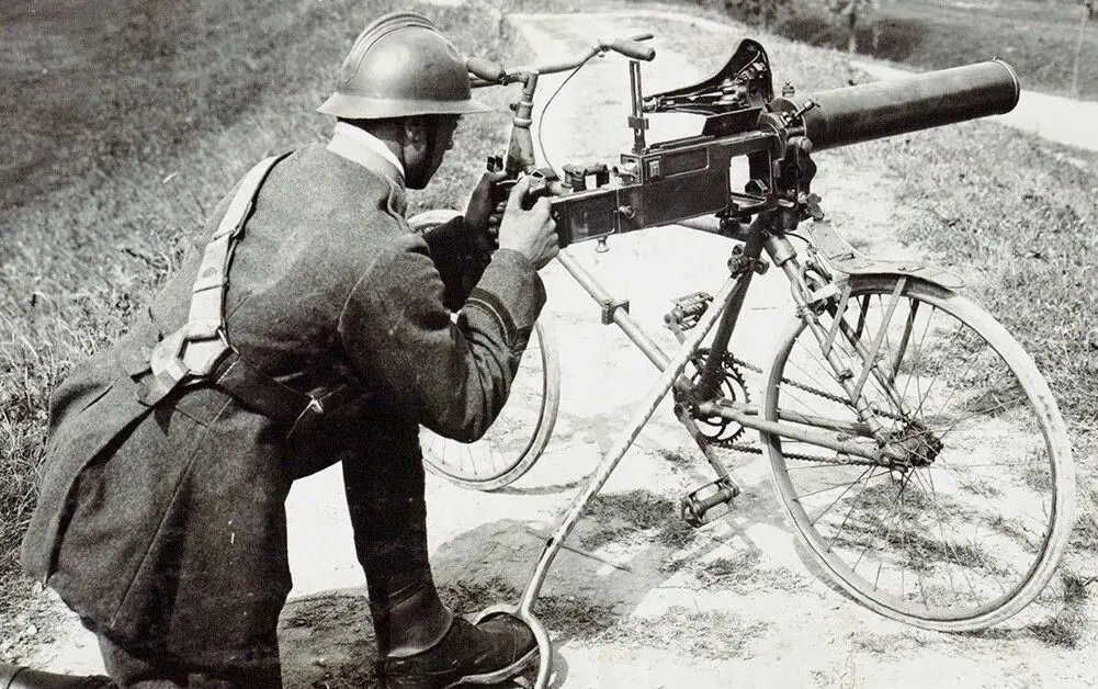 تیربار روی دوچرخه / فناوری عجیب جنگ جهانی اول