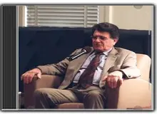 محمدرضا شجریان: همه چیز را سیاسی کرده‌اند حتی نان حتی ربنا/ هنرمندان کاری به سیاست ندارند این سیاست است که به هنرمندان کار دارد و جلوی کارشان را می‌گیرد
