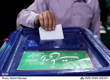 آیت الله موسوی تبریزی: اوایل انقلاب برخی می گفتند مردم چه کاره اند؟ امام فقط باید دستور بدهد و مردم عمل کنند