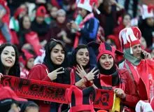 ۲ تماشاگر زن مسابقه پرسپولیس تراکتور بازداشت شدند 