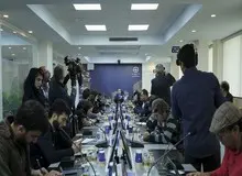 
شرکت پالایش جی در بورس رقابت می‌کند و تأییدیه شورای رقابت را به دنبال دارد / ۱۹ کشور مقصد اصلی صادرات ما هستند/ اتهاماتی که صدا و سیما علیه ما منتشر کرد درست نیست ما قاچاقچی نیستیم؛ خام فروشی واقعیت ندارد