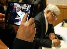 عارف: برخوردهای اخیر با فعالان رسانه‌ای کشور را به مسیر امنیتی شدن پیش می‌برد