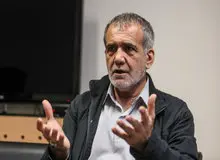 نشسته شعار ندهیم، بایستم و عمل کنیم