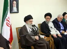 آحاد مسئولان و مردم در دفاع از نظام اسلامی احساس مسئولیت کنند