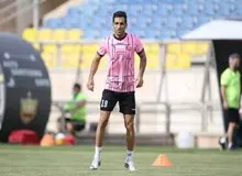 وحید امیری با پرسپولیس تمدید کرد