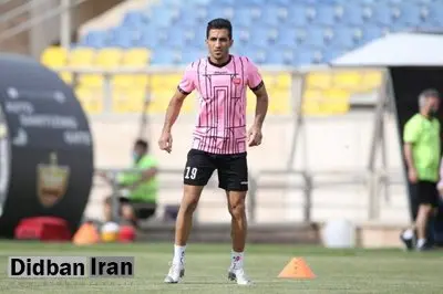 وحید امیری با پرسپولیس تمدید کرد