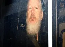 دادگاه انگلیس، آسانژ را به 50 هفته زندان محکوم کرد
