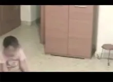 خواستگارنوجوان، دختر 12 ساله را با همدستی مادرش ربود و در کمد خانه پنهان کرد
