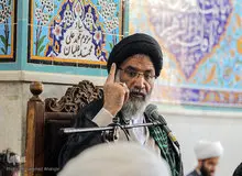 نماینده ولی فقیه در خوزستان: ادارات دولتی باید لباس فرم داشته باشند/ ورود نیروی انتظامی به حوزه حجاب مطالبه مردمی است 