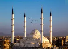 ارگان رسانه ای وابسته به سپاه: در مسجد مکی زاهدان ارزدیجیتال استخراج می‌شود!