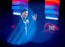 تاکر کارلسون، مجری آمریکایی: یکی از اعضای کنگره گفته «جنگ با ونزوئلا برای ساعت ۹ امشب، در راه است»