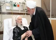 روحانی از آیت‌الله مکارم شیرازی عیادت کرد
