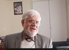 عارف:: اصلا‌ح‌طلبان باید روند دهه ۹۰ خود را ادامه دهند