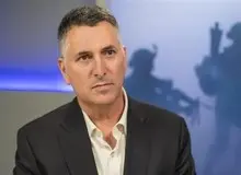 ساعر، عضوکابینه جنگی اسرائیل: نباید اجازه دهیم سوریه به مسیری برای ارسال سلاح به حزب‌الله باقی بماند