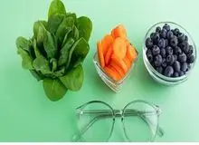 چه بخوریم که به آب مروارید مبتلا نشویم؟