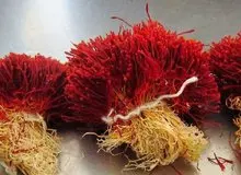  زعفران‌های تقلبی در دستفروشی‌ها و مترو