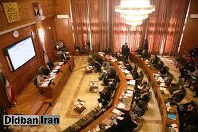 انتقاد اصول گرایان شورا به حکیمی پور ، چرا اسناد را افشا کردی؟