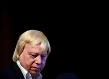 بهشتی شایعه استعفایش را تکذیب کرد

