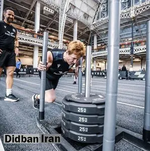 مادربزرگ ۷۱ ساله در مسابقات هایروکس، قدرت بدنی خود را به رخ کشید