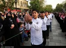 انتقاد روزنامه کیهان از رسانه های منتقد سرود «سلام فرمانده»/ این فضای رسانه ای موجود باید «محدود» شود