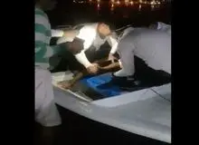 فیلم /  تصاویر تلخ انتقال مجروحان و شهدای احتمالی ناوچه کنارک