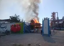 ۱۷ مصدوم در آتش‌سوزی در واحد صنعتی فاروج