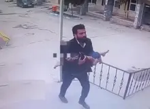  نجات کودک ۵ ساله با اقدام به موقع کارمند حراست بیماستان در نیشابور+فیلم 