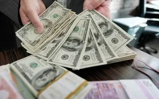 ارز تجاری ارزان‌تر شد/ کاهش ۱۰۰۰ تومانی حواله یورو