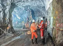 مزایده سوال برانگیز ۶هزار معدن در آخرین روزهای دولت روحانی/ وزیر صمت: پولی نمی‌گیریم، مافیای معدن وجود دارد/کارشناس معدن :بخش معدن شفاف و در دسترس عموم فعالان اقتصادی نیست 