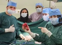 خروج تومور ۱۴ سانتی از کلیه کودک بندرعباسی توسط تیم پزشکی