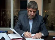 علی مطهری: اشعار قرائت شده در مراسم عید فطر بیشتر با مارکسیسم سنخیت داشت تا با اسلام  
