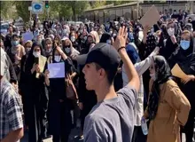 لایحه تعیین ۱۰ نقطه در تهران برای تجمعات قانونی/ رسانه‌ها آزادند پوشش خبری دهند