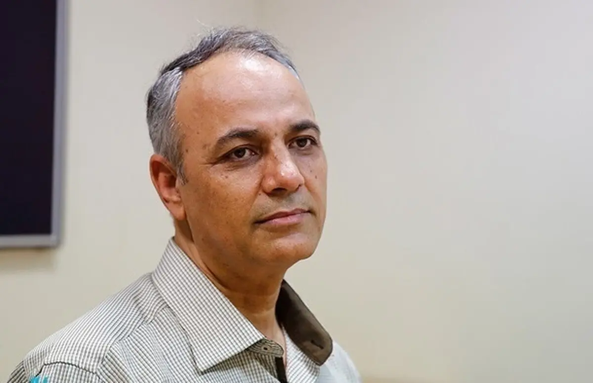 احساس شرمندگی زیدآبادی به خاطر تشویق جوانان به مهاجرت نکردن از کشور