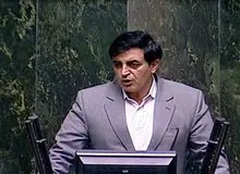 قالیباف اجازه اتمام سخنان نماینده موافق وزیر کشور را نداد 