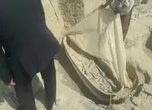  فیلم/ پوسیدن جسدهای باستانی در ۱۲ ماه به دلیل  نگهداری نامناسب در رامهرمز!