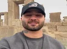 واکنش توماج صالحی به شایعه خروج از کشور 