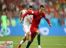 رضاییان: به رونالدو کادو دادم اما چیزی داخلش نیست!/  مردم ما بامعرفت هستند و پشت طارمی را خالی نمی‌کنند