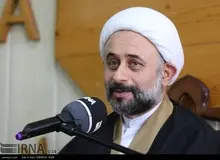 نقویان: آن آقا می گفت یک تعداد خس و خاشاک در اقل هستند و ما اکثریتیم
