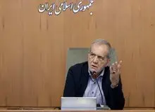 پزشکیان: باید به گونه‌ای پیش برویم که در تابستان سال آینده هیچ کارخانه‌ای با کمبود برق مواجه نشود / پنل‌های خورشیدی نباید در گمرک بمانند