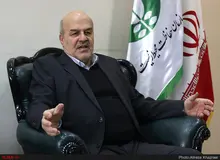 تجارت تراریخته در دست رانت‌خواران است/ اجازه تحقیقات در کشور را نمی‌دهند/ نمایندگان برای ساخت سد از هم پیشی می‌گیرند/ نباید اطلاعات غلط به مردم بدهیم

