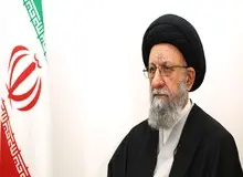 امام جمعه گرگان:  مردم بدون توجه به مشکلات پای نظام ایستاده‌اند