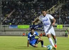 بازیکنی که عصای دست سه سرمربی بوده است/ مدافع خوش روزی استقلال