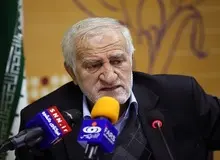 عضو شورای مرکزی جبهه پایداری: می‌توان آشفتگی بازار خودرو را در ۶ ماه سامان داد/ کارمندان سفارت خانه های ما در فکر دلار گرفتن و منتقل کردن به ایران و خانه خریدن هستند

