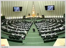 قهر و آشتی محبی‌نیا با رئیس مجلس: دوستان اجازه نمی‌دهند گوش کنید؛ والسلام!