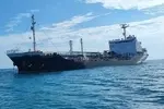 توقیف نفتکش خارجی حامل ۴ میلیون لیتر سوخت قاچاق / این کشتی و محموله آن به ارزش حدود ۷۰۰ میلیارد تومان به نفع دولت ضبط خواهد شد / ۱۶ خدمه بازداشت شد‌ند