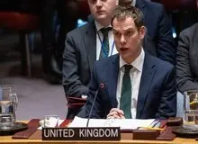 معاون وزیر امور خارجه انگلیس: در حال گفت‌وگو با شرکای خود درباره مکانیسم ماشه هستیم