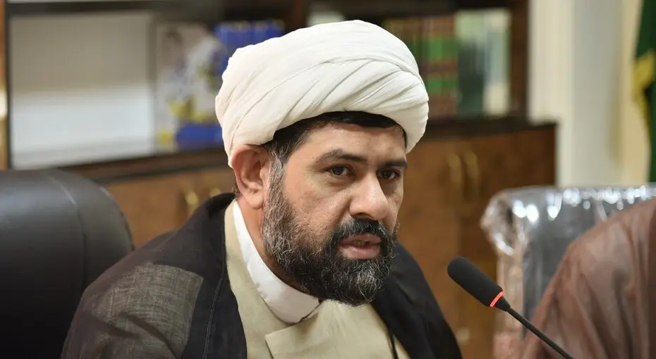 قائم مقام سازمان تبلیغات اسلامی: زن غربی، زن فریبنده و اغواگر است/ آن کسی که برای حاج قاسم گریه می‌کند، اما بعد گناه می‌کند یعنی در دام شیطان افتاده است