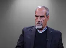 نعمت احمدی: در زمان دادستانی «جعفری دولت آبادی» اگر یک قاضی مقابل دادگاه برای اعتراض مسافرکشی می‌کرد با او چه رفتاری می شد؟/ مسافرکشی این آقا امکان دارد منجر به مرگش شود!/مرتضوی را حداقل می شد ملاقات کرد اما دولت آبادی اصلاً اجازه ملاقات به کسی نمی داد