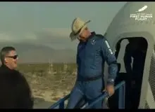  لحظه بیرون آمدن ۴ فضانورد از کپسول توریستی/FILM